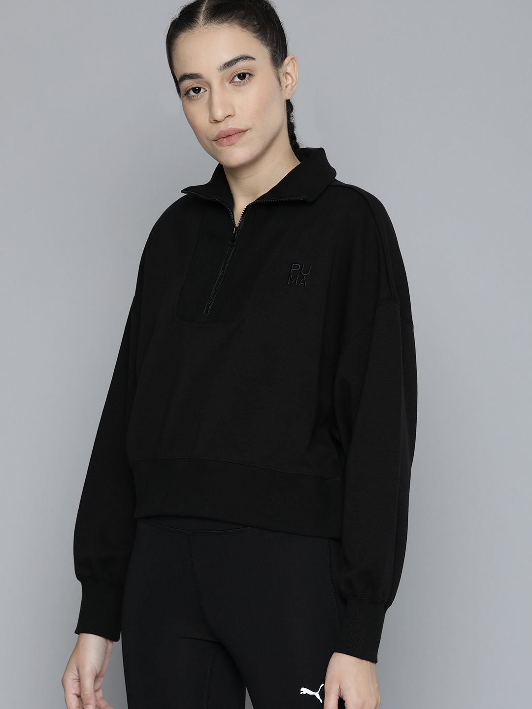 4fd9d960-bf57-4927-9540-dee70eb8917e1666171776924-Puma-Women-Black-Infuse-Half-Zip-Sweatshirt-6401666171776348-3.jpg Puma Women Oversized Fit Infuse Half-Zip Sweatshirt - Image 1