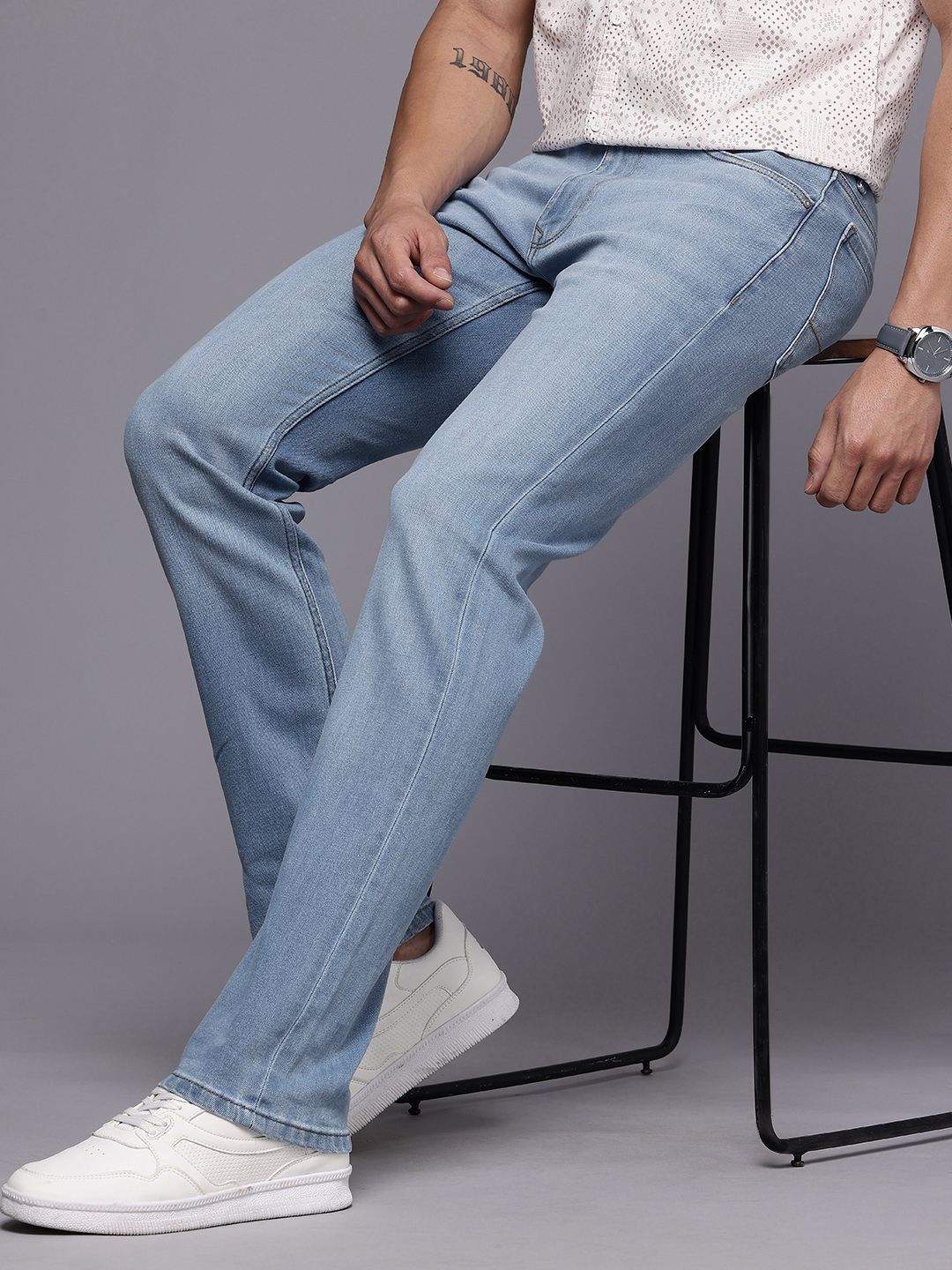 88824439-1ce7-4db0-9d9b-71bbe86349fc1751881904234-Louis-Philippe-Jeans-Men-Jeans-1291751881903734-1.jpg Men Regular Fit Mid-Rise Light Fade Stretchable Jeans - Image 1